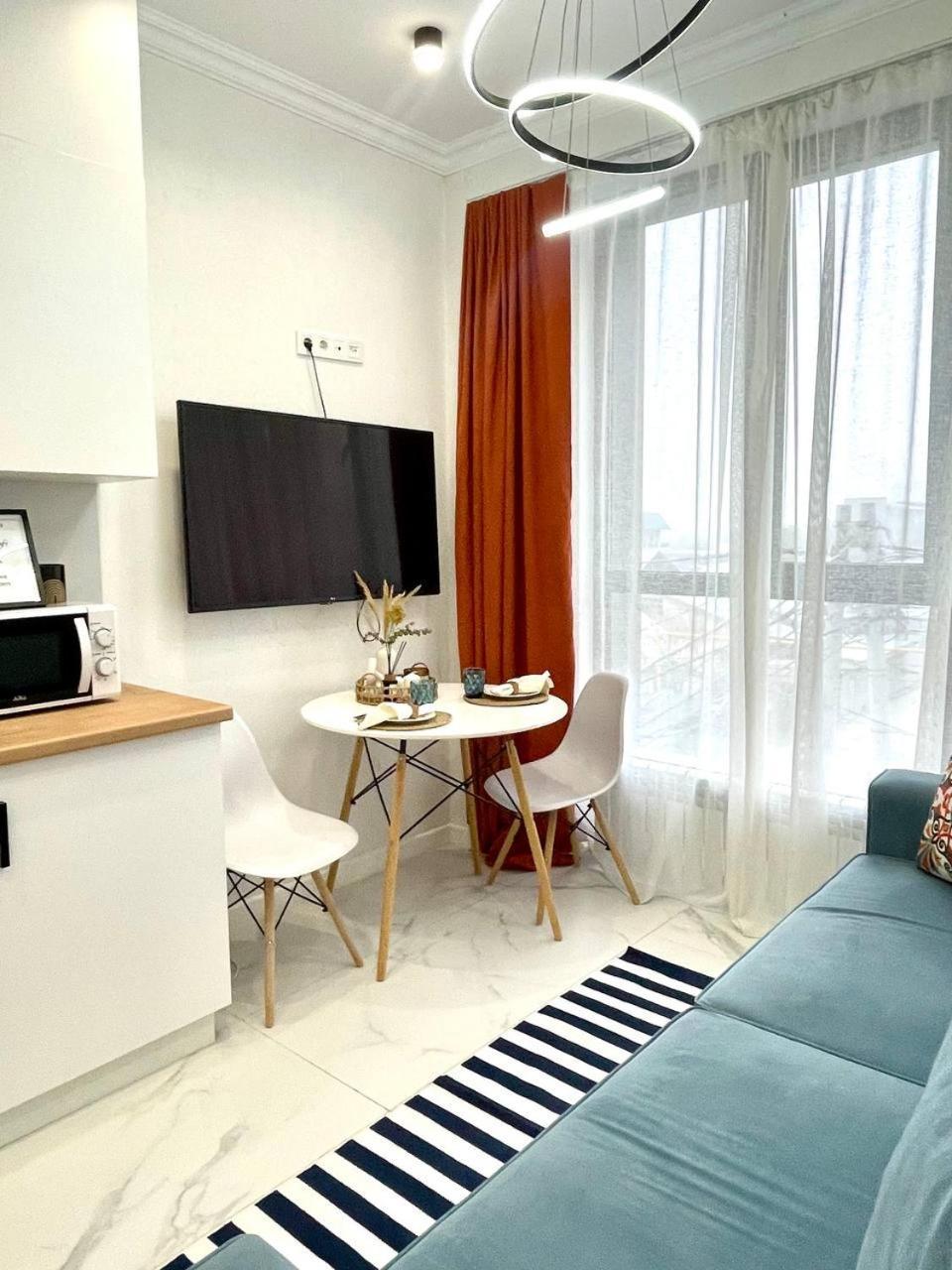 Four Seasons жк возле трц Mega по розыбакиева Apartment Almaty