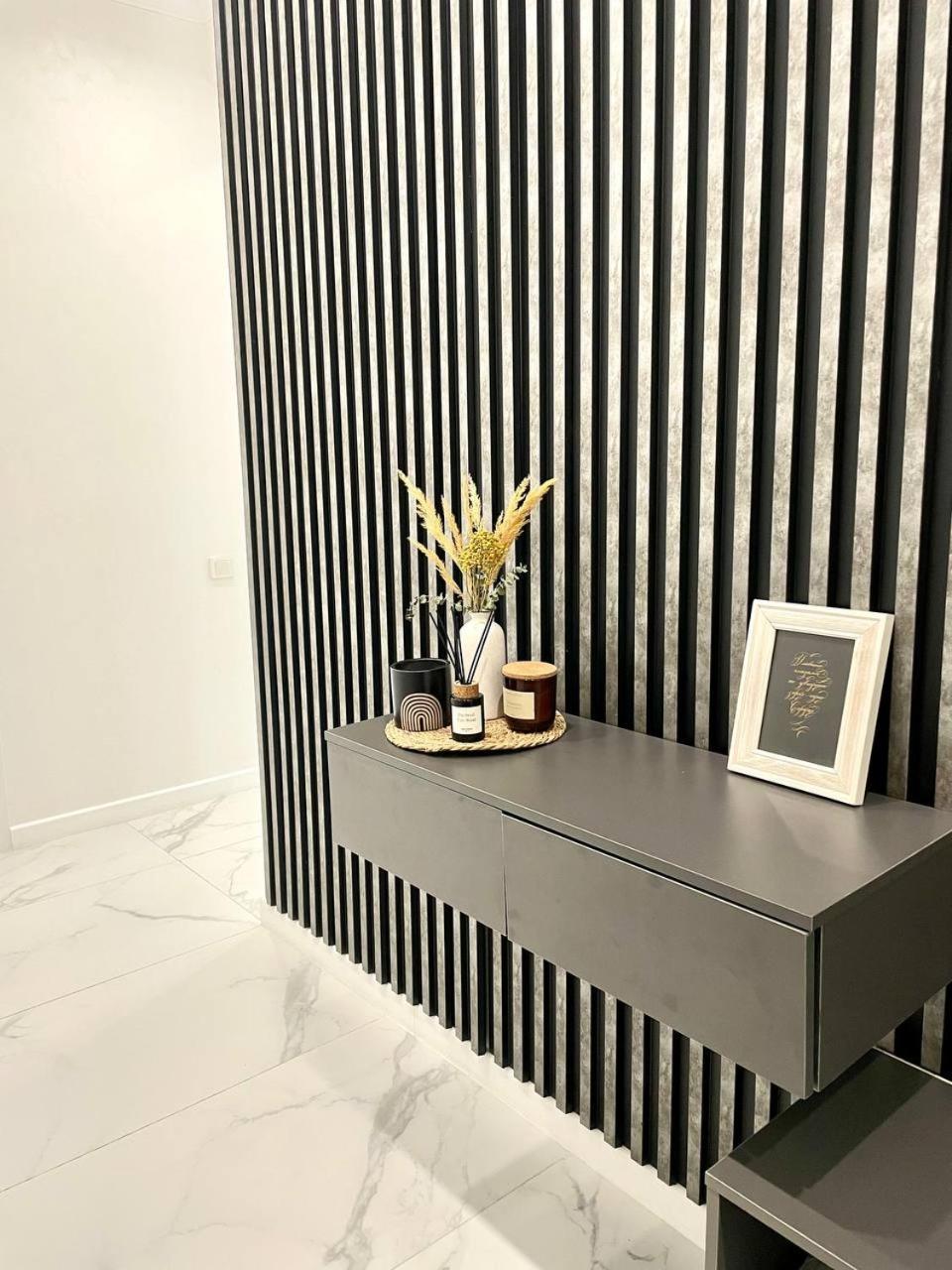 Four Seasons жк возле трц Mega по розыбакиева Almaty