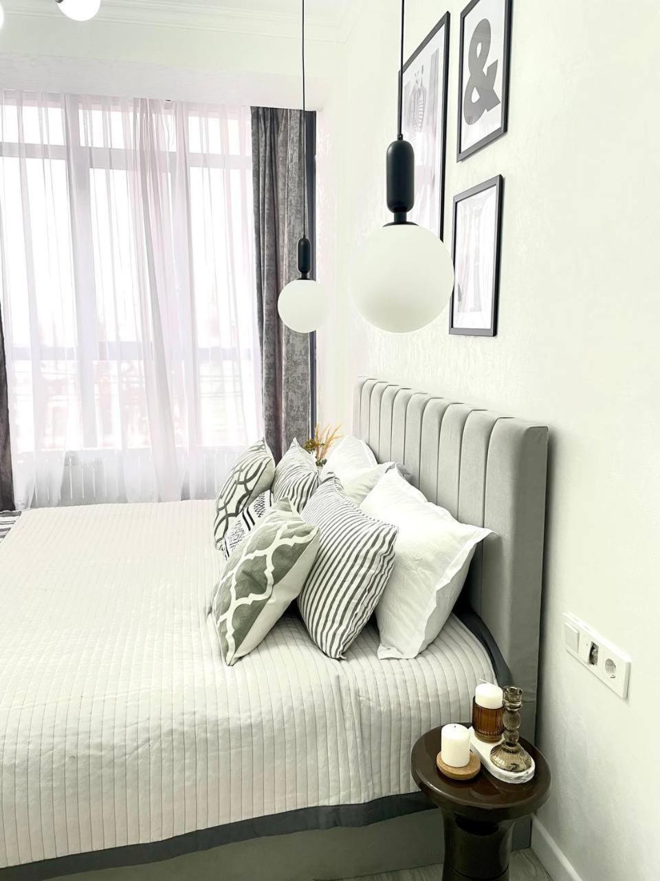 Four Seasons жк возле трц Mega по розыбакиева Almaty